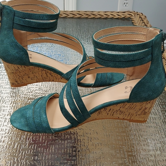 JGoods zipper back sandals, size 9 - Picture 2 of 6